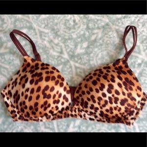 VS     Very Sexy   Animal Print Bra    🌹